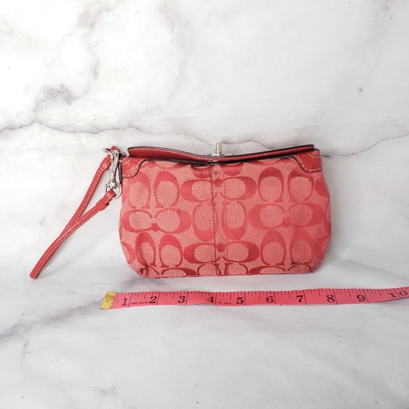 Coach twistlock wristlet